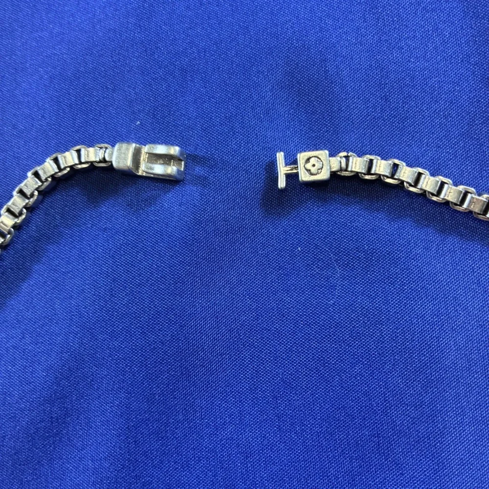 Louis Vuitton Tailor Necklace M23817 Silver Box Chain Monogram Engraved 21